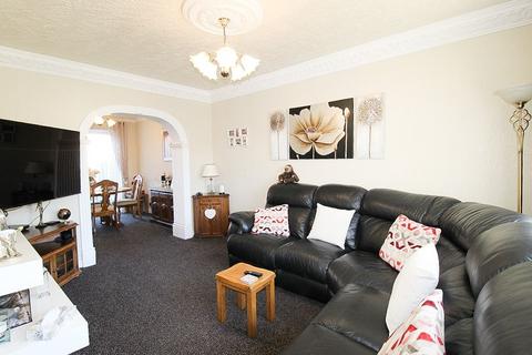 18 Chiltern Rise, Brinsworth, Rotherham, S60 5JT