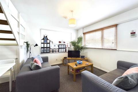 4 bedroom maisonette for sale, Burscough Street, Ormskirk, Lancashire, L39 2EX