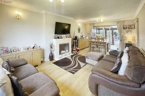 3 bedroom semi-detached house for sale - Pentwyn Drive, Baglan, Port Talbot, Neath Port Talbot. SA12 8EF