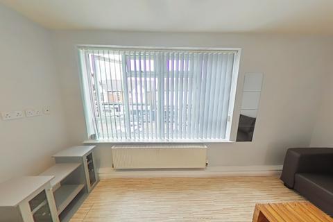 2 bedroom flat to rent, Watford, Hertfordshire WD18