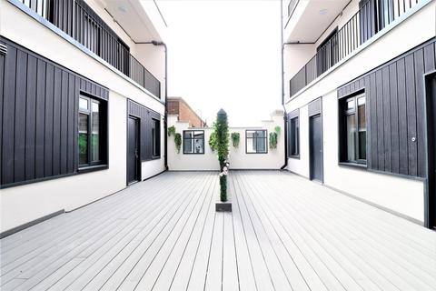 4 bedroom apartment to rent, 188-190 Marlowes, Hemel Hempstead HP1