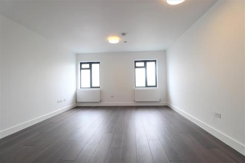 4 bedroom apartment to rent, 188-190 Marlowes, Hemel Hempstead HP1