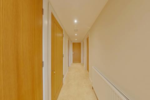 3 bedroom flat to rent, Dawes Lane, Rickmansworth WD3