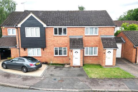 2 bedroom terraced house to rent, Roman Gardens, Kings Langley WD4