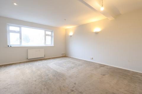 undefined, High Street, Kings Langley WD4