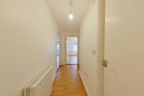 undefined, Ovaltine Court, Ovaltine Drive, Kings Langley WD4