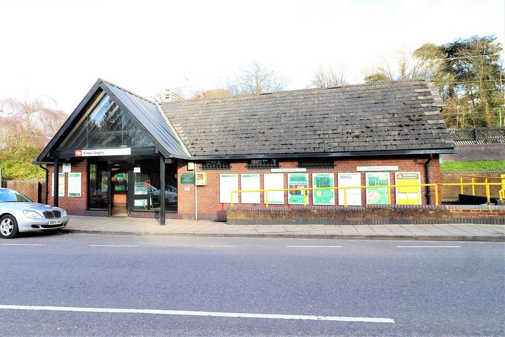 Local station within walking distance