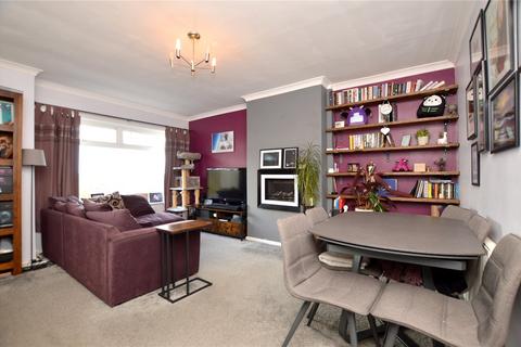 18 Aston Grove, Leeds, LS13 2DJ