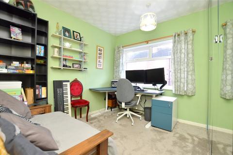 18 Aston Grove, Leeds, LS13 2DJ