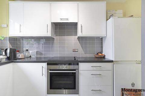 28 Weald Hall Lane, Thornwood, Epping, CM16 6NB