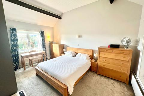 Carr Head House, 18 Carr Head Road, Howbrook, Sheffield, S35 7HG