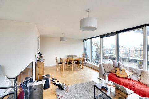 3 bedroom apartment to rent, Branch Road, London