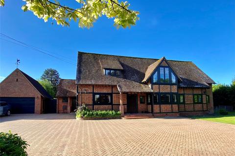 5 bedroom detached house for sale, Pound Cottage, Bramley, RG26