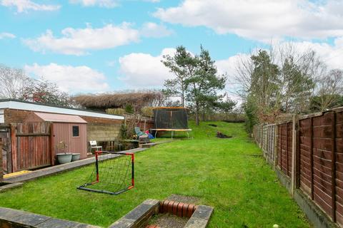 34 Duncan Way, Bushey, WD23 2BQ