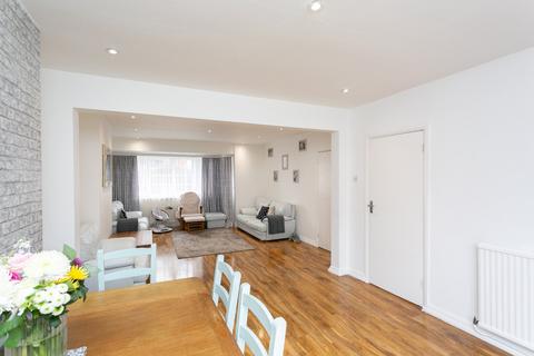 34 Duncan Way, Bushey, WD23 2BQ