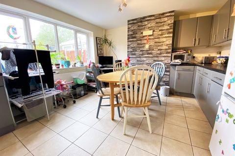 148 Hilton Road, Lanesfield, Wolverhampton, WV4 6BY