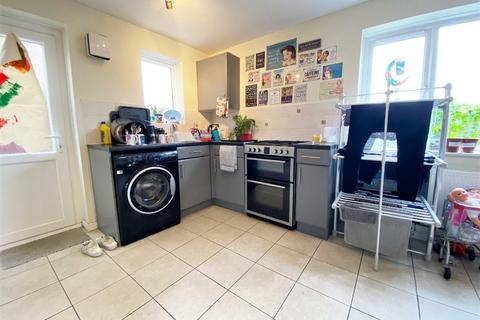 148 Hilton Road, Lanesfield, Wolverhampton, WV4 6BY