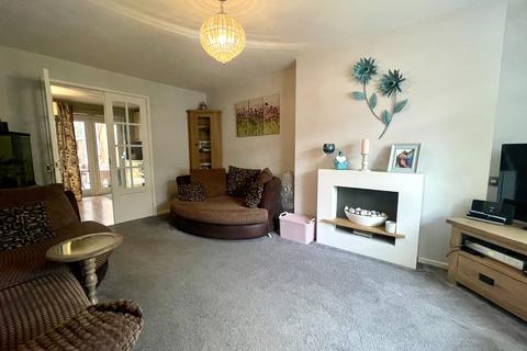 3 bedroom detached house for sale - Swallowfields Drive, Cannock WS12