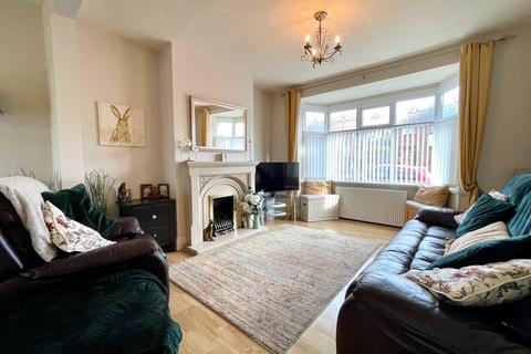 4 bedroom semi-detached house for sale, Oakeswell Street, Wednesbury WS10