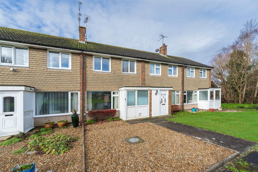 Rife Way, Ferring, West Sussex, BN12 3 bed terraced house for sale £