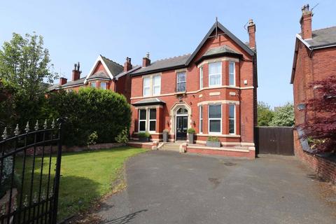 5 bedroom detached house for sale, Lethbridge Road, Southport PR8