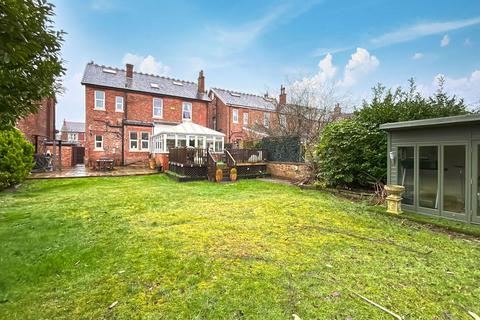 5 bedroom detached house for sale, Lethbridge Road, Southport PR8