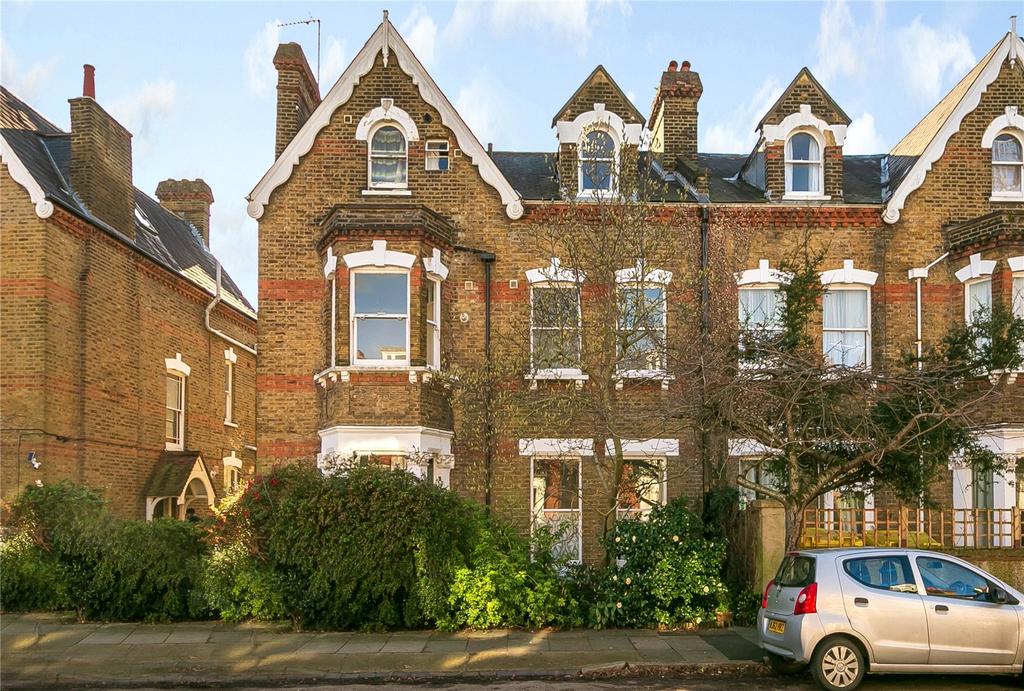 Priory Road, Kew, Surrey, TW9 3 bed apartment for sale £1,250,000