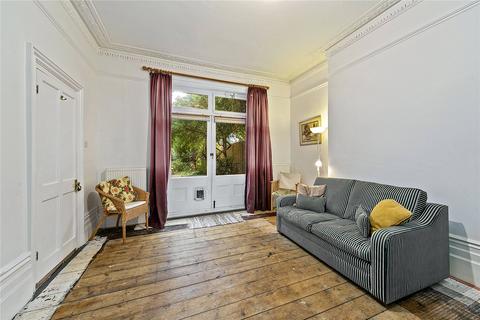 6 Priory Road, Richmond, TW9 3DF