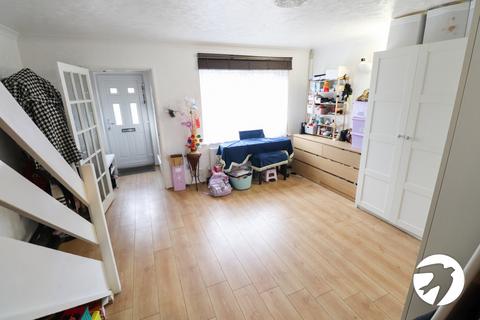 10 Blakemore Way, Belvedere, DA17 5RP
