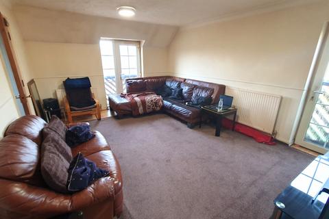 2 bedroom flat for sale, Swan Drive, Colindale