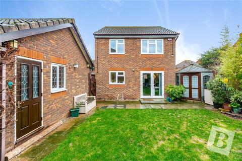41 Medlar Drive, South Ockendon, RM15 6TS