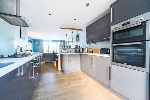 13 Cherry Brook Drive, Paignton, TQ4 7NB