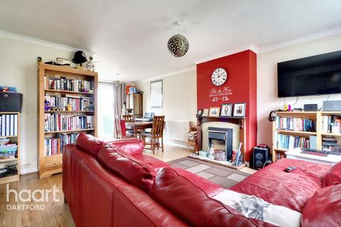 40 Taunton Close, Bexleyheath, DA7 6NN