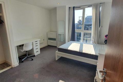 2 bedroom apartment for sale, Admiral House, Cardiff