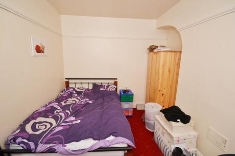 3 bedroom detached house to rent, Watkin Street, Nottingham NG3