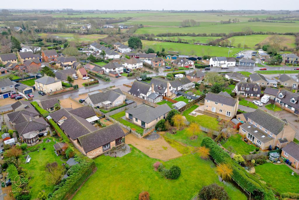 Somersham PE28 2 bed detached bungalow for sale £425,000