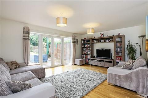 4 bedroom semi-detached house for sale, Pollard Road, London, Surrey, SM4