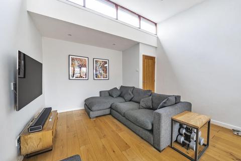 2 bedroom flat for sale, Abbeville Road, Clapham