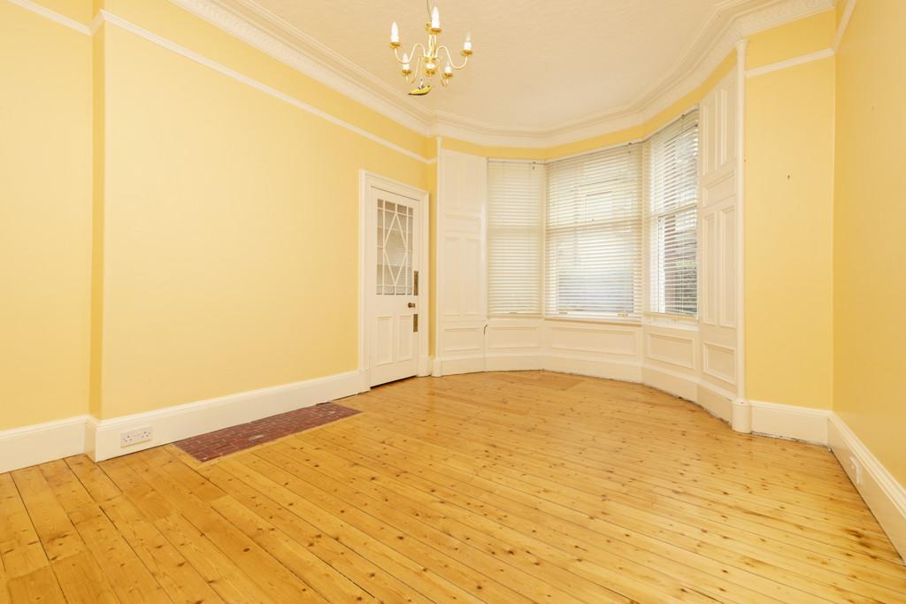 24 East Trinity Road, Trinity, Edinburgh, EH5 3DJ 3 bed flat for sale £399,000