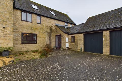 4 bedroom semi-detached house to rent, Somerville Court, Cirencester, Gloucestershire, GL7