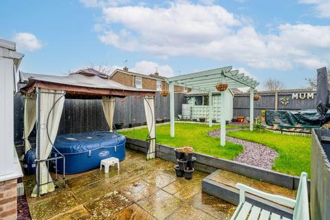 9 Chichester Road, Halesworth, IP19 8JL