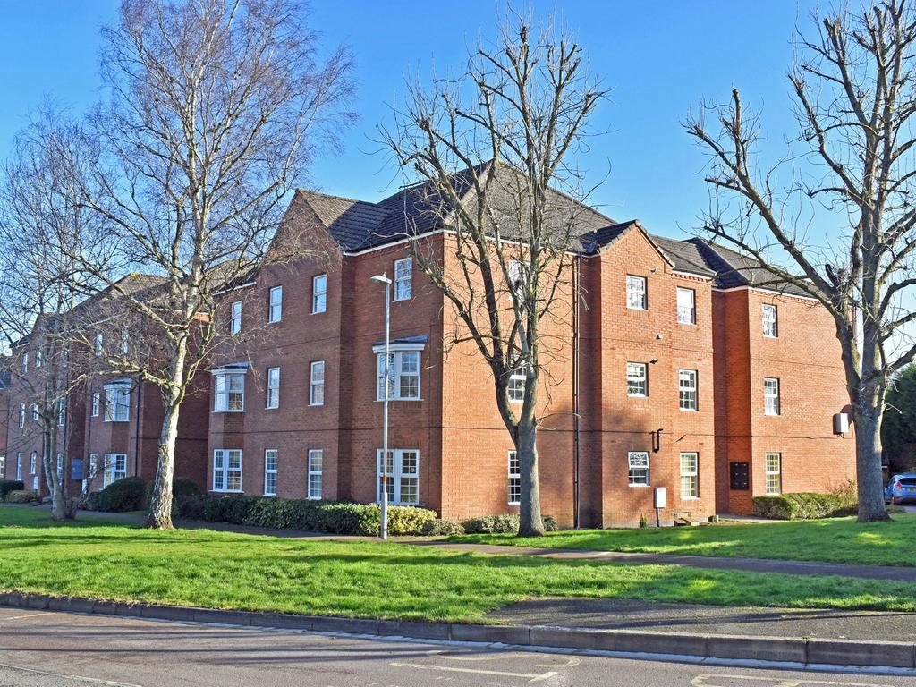 Burcote Fields, Towcester, NN12 2 bed apartment for sale £126,000