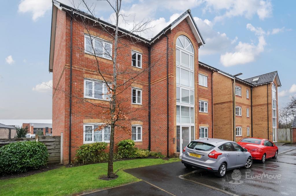 Appleton Grove, Wigan, Lancashire, WN3 2 bed apartment for sale £105,000
