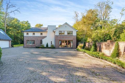 5 bedroom detached house for sale, Park Street Lane, Park Street, St. Albans, Hertfordshire