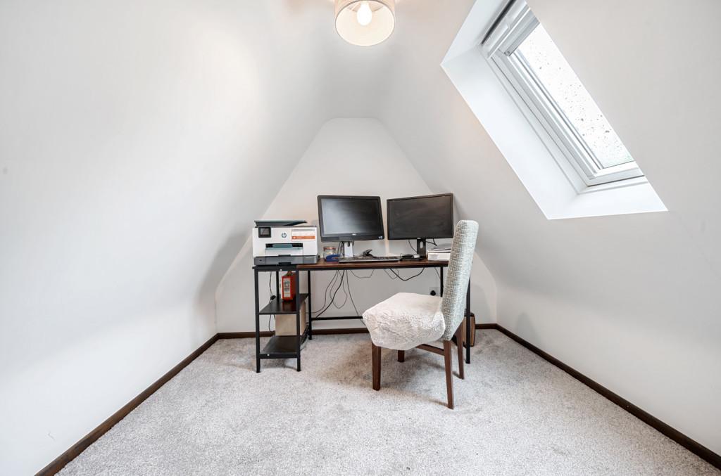 Bedroom/Study