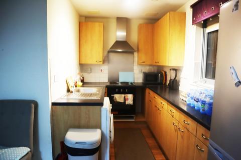 2 bedroom flat to rent, Stephenson House, Wetherburn Court, Milton Keynes MK2