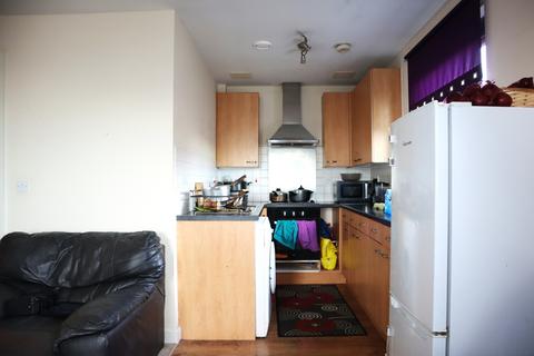 2 bedroom flat to rent, Stephenson House, Wetherburn Court, Milton Keynes MK2