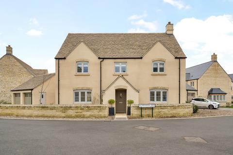 4 bedroom detached house for sale, Shearers Way, Tetbury, Gloucestershire, GL8