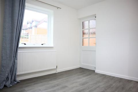 1 bedroom ground floor flat to rent, Homeward Court, Milton Keynes MK5