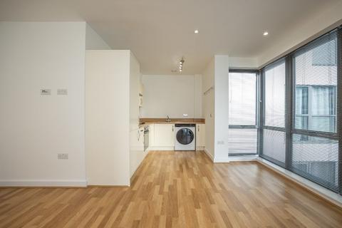 Flat 7, Western Gate Alencon Link, Basingstoke, RG21 7PP